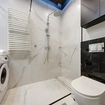 - Center - Chic And Luxury - S59 *