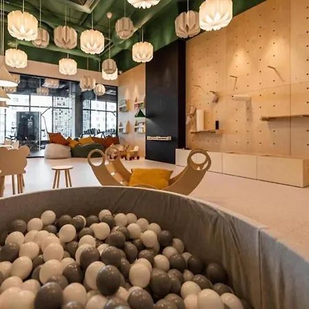 - Center - Chic And Luxury - S59 *