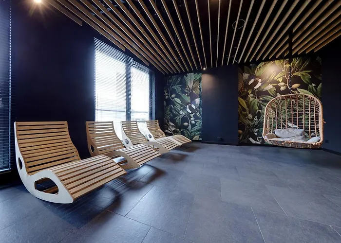 - Center - Chic And Luxury - S59 *